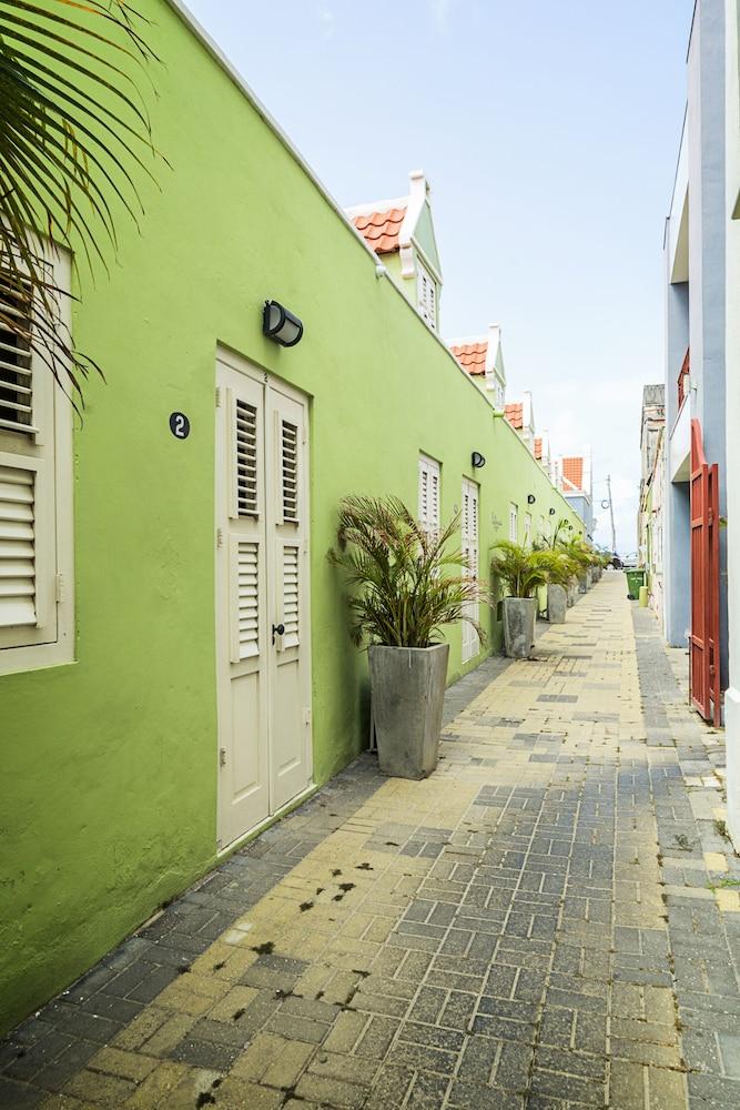 Pietermaai Caribbean Vibes Property Grounds