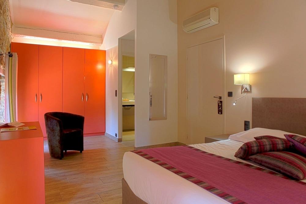 Auberge du Vigneron Room