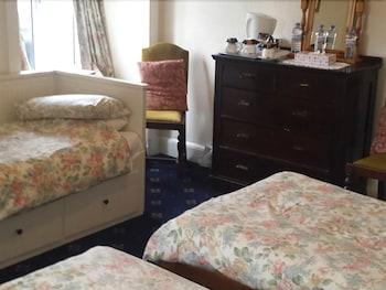 The Steam Packet Inn Guestroom