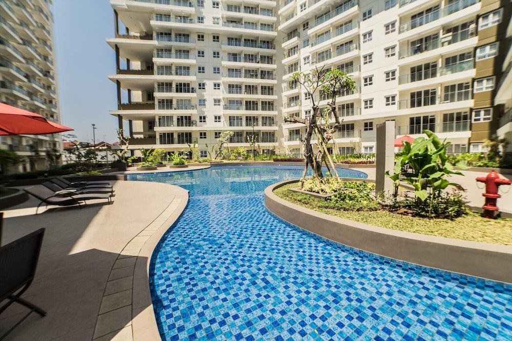 Simply Homey 2BR Apartment at Gateway Pasteur Outdoor Pool