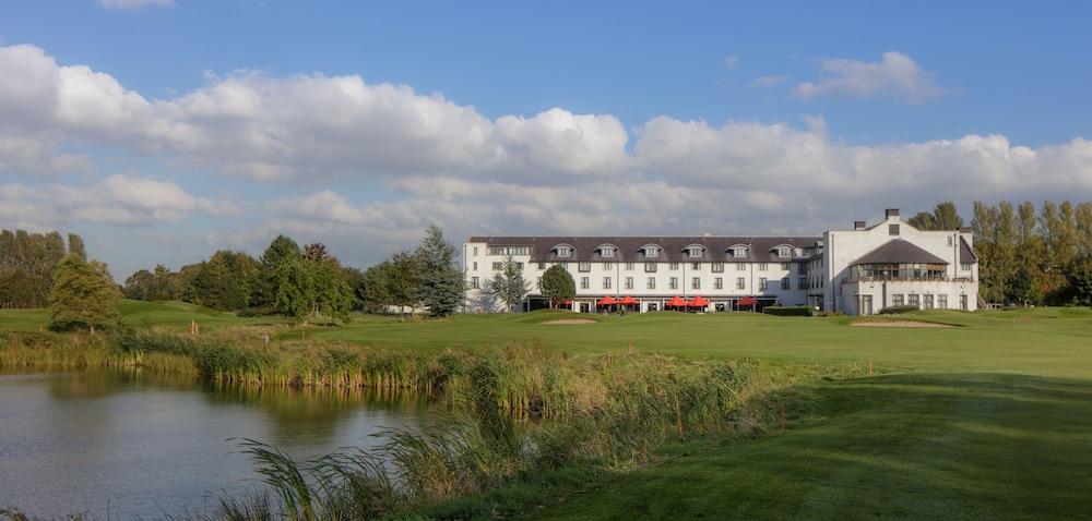 Doubletree by Hilton Belfast Templepatrick Exterior