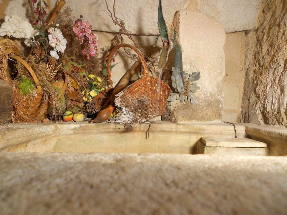 Auberge de L'Abbatiale Interior Detail