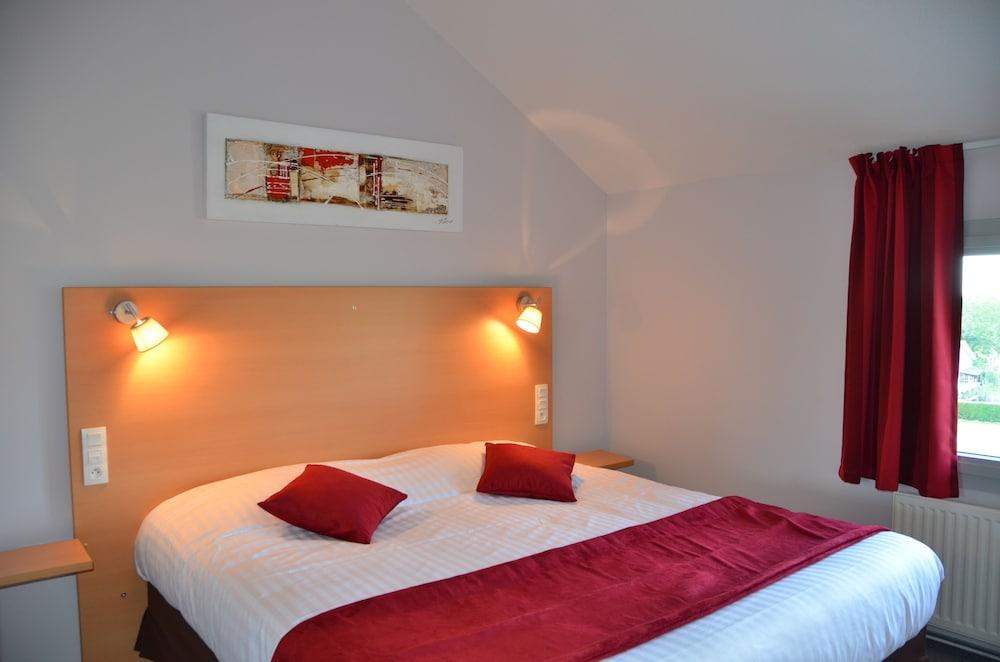 Carré Py' Hôtel Room