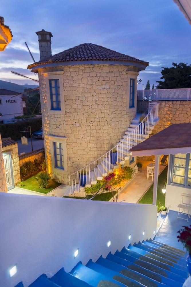 Alacati Degirmen Hotel Exterior