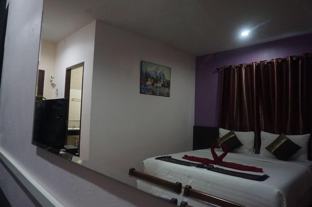 Thapap Resort Room