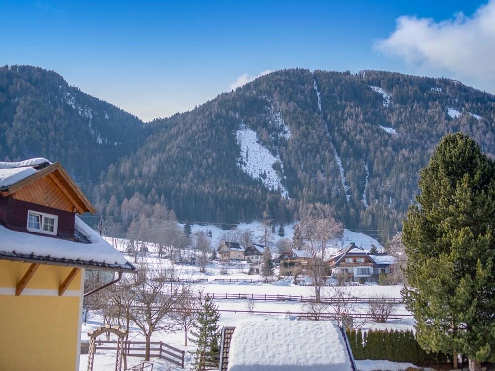 Ski & Nature Top 8 - Alpine Nostalgia: Modern Apartment With Alpine Style Exterior