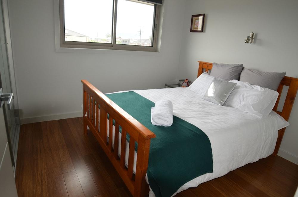 Newly Built and Spacious Home Room