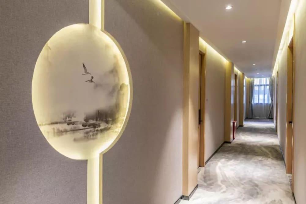 Enze Aizhu Hotel Interior Detail