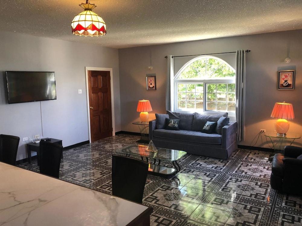 Retreat Comfortable Apartments