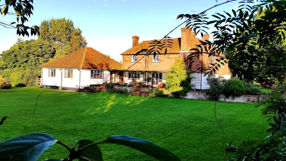 إفين  فارمهاوس أكومودايشن