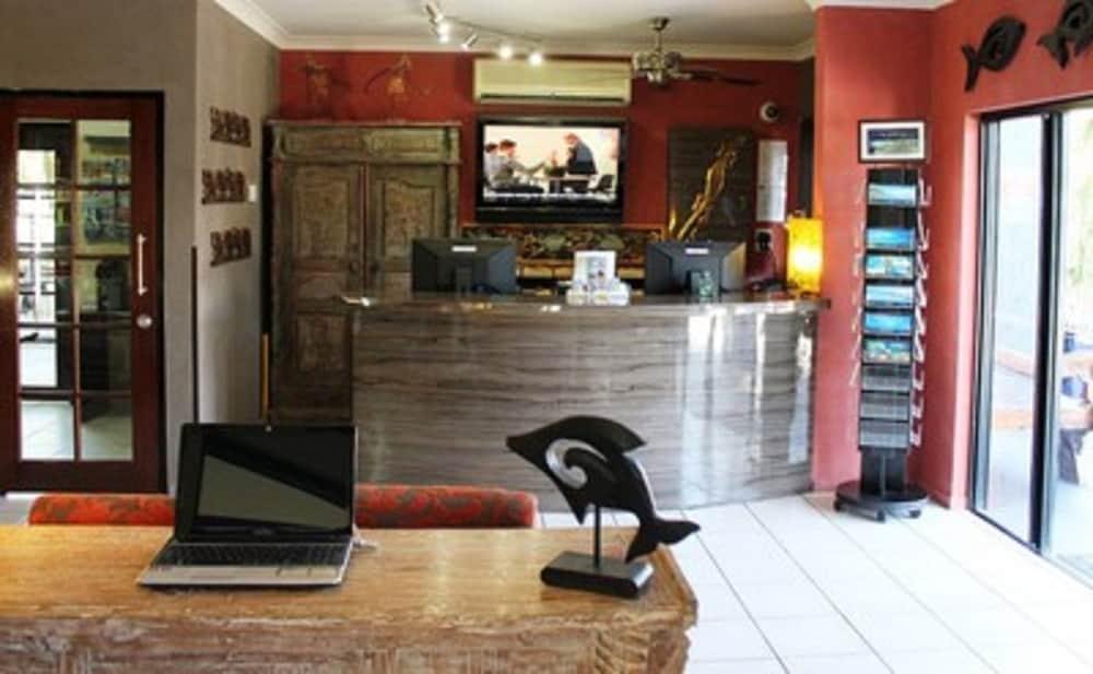 Bohemia Resort Cairns Reception