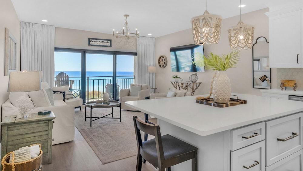 Palms at Seagrove