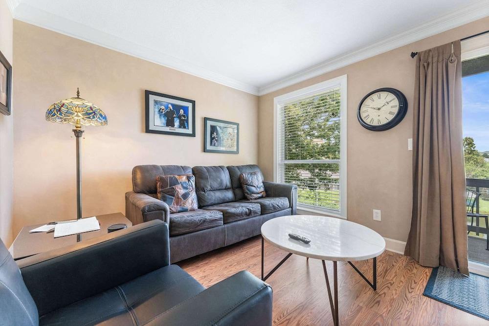 Pointe Royale Getaway - Fore 4