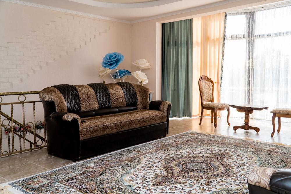 Hotel Tashrabat