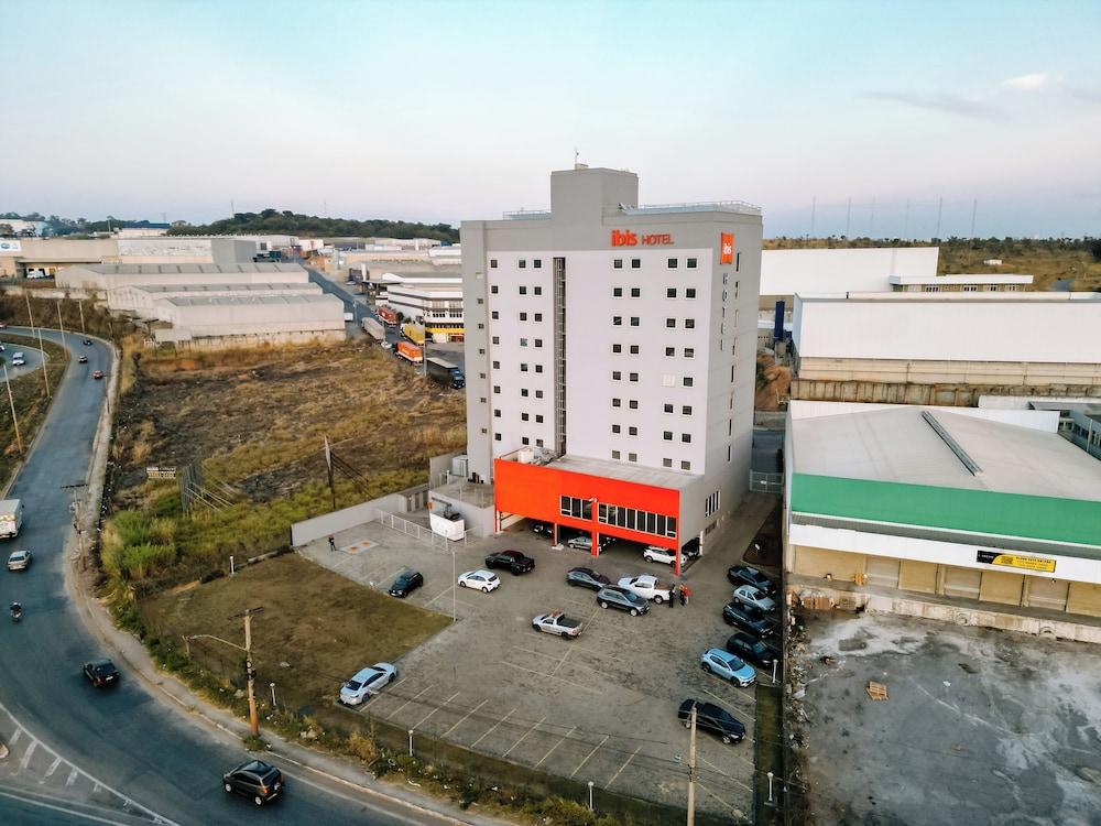 إيبيس كونتاجيم سياسا