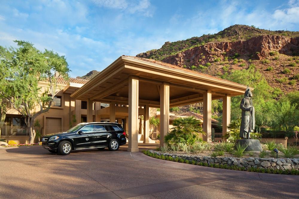 The Canyon Suites at The Phoenician, Luxury Collection - Exterior