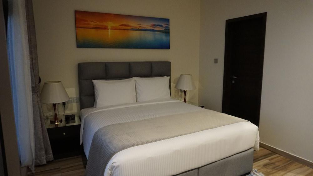 Al Kout Beach Hotel - Room