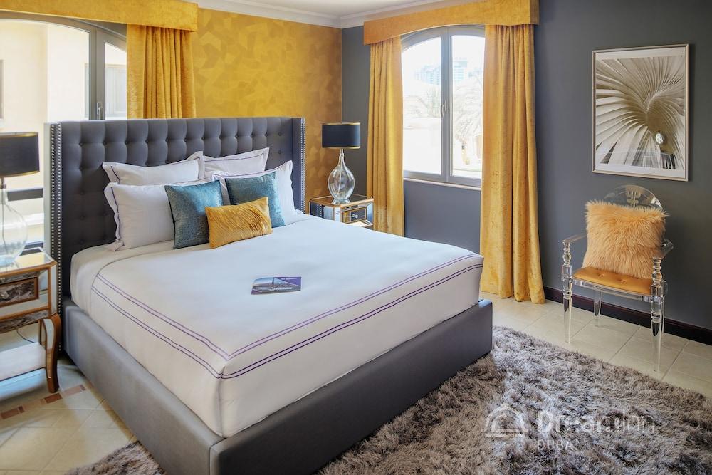 Dream Inn Dubai - Signature Villa - Room