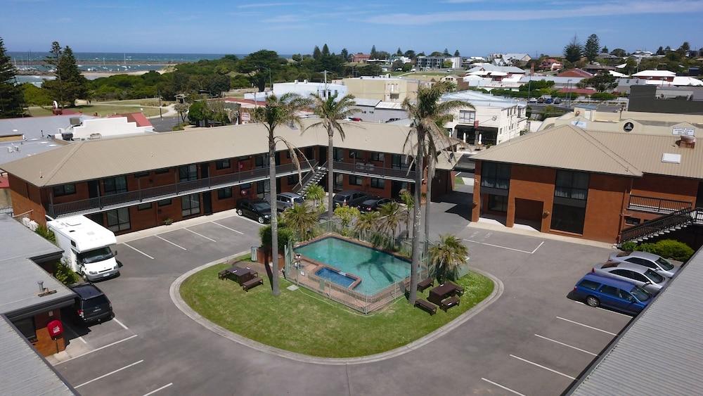 Apollo Bay Motel and Apartments, BW Signature Collection - Outdoor Pool