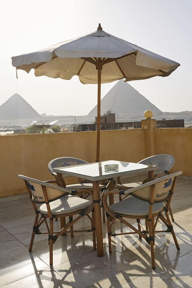 Grand Pyramids View Guesthouse - Featured Image
