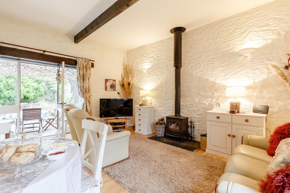 Wagtail Cottage - Interior