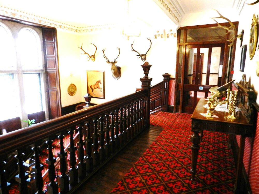 Ledgowan Lodge Hotel - Lobby