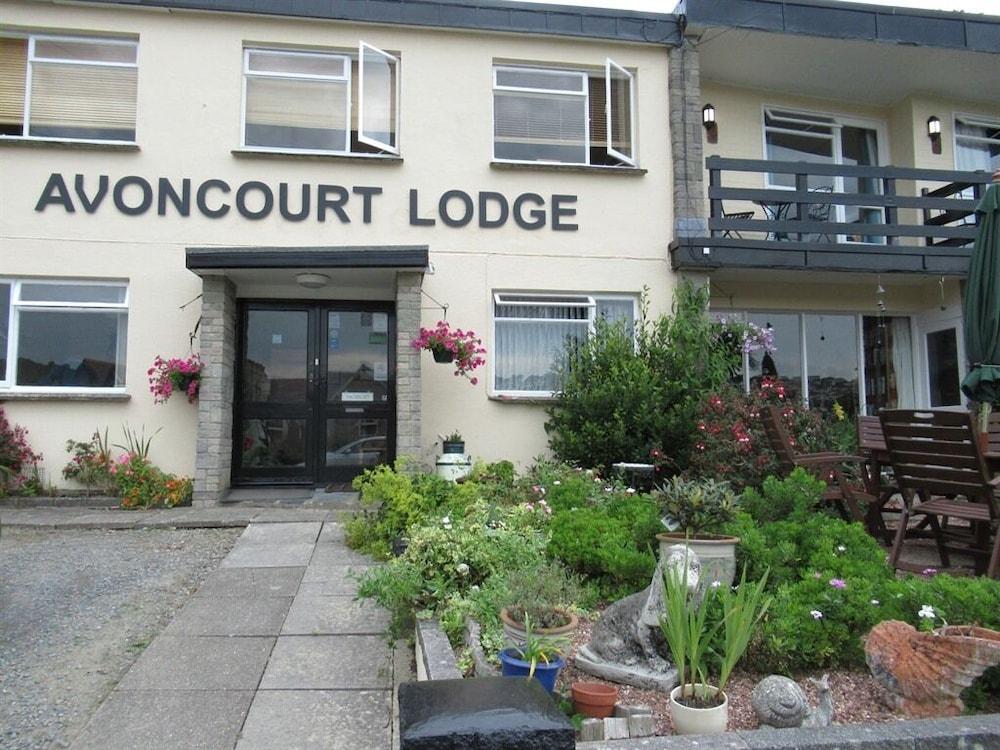 Avoncourt Lodge - Featured Image