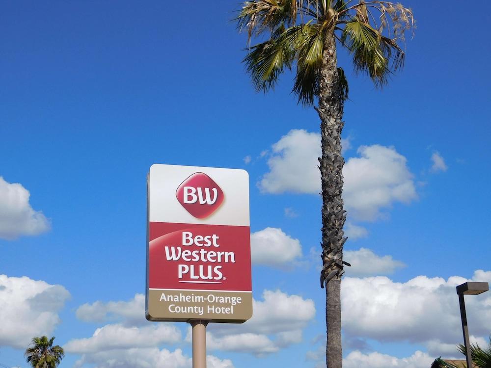 Best Western Plus Anaheim Orange County Hotel - Exterior
