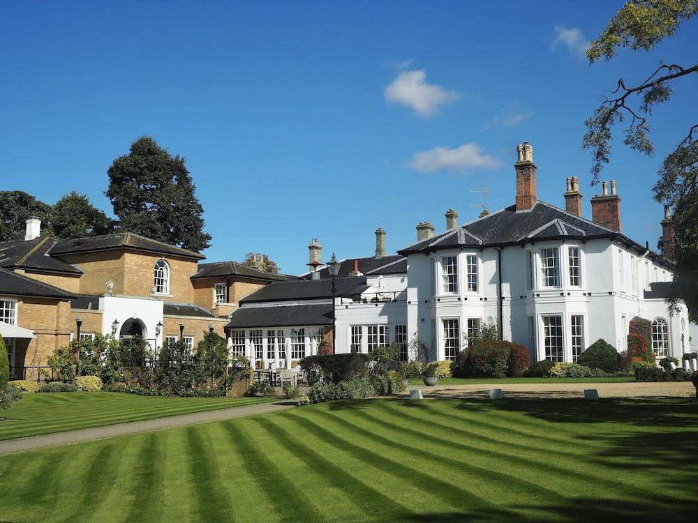 Bedford Lodge Hotel & Spa - Exterior