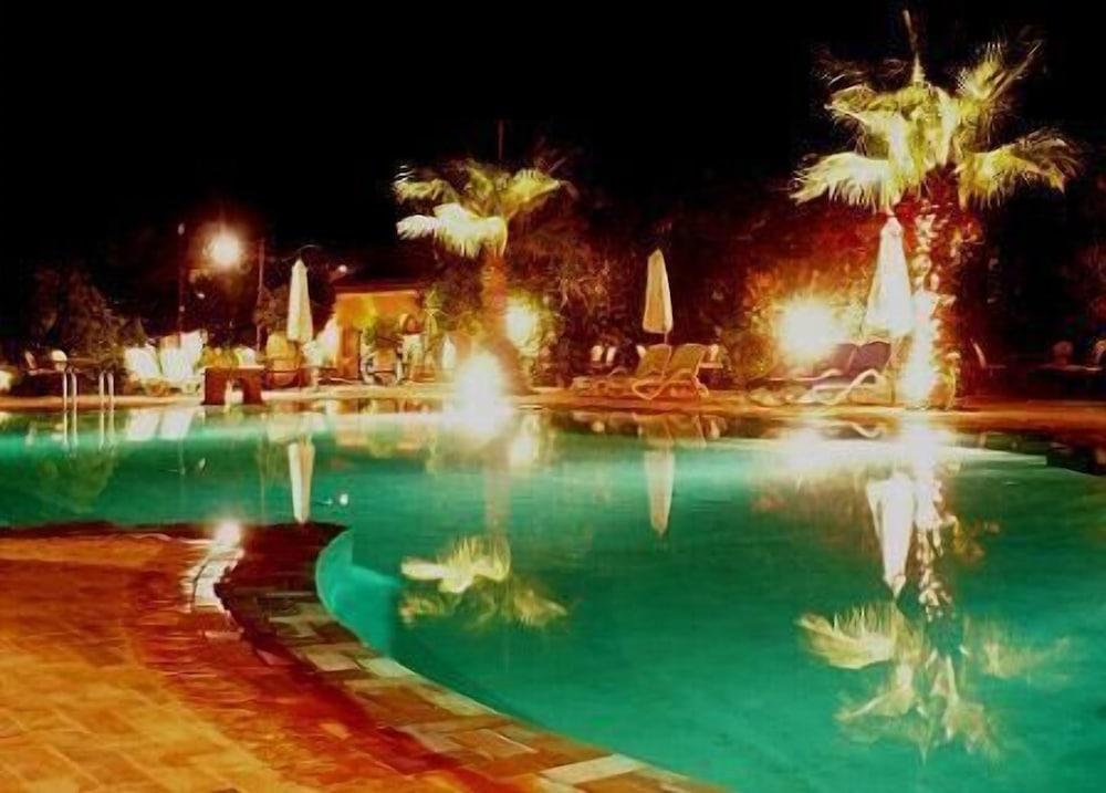 فندق دار زيتونة تارودانت - Outdoor Pool