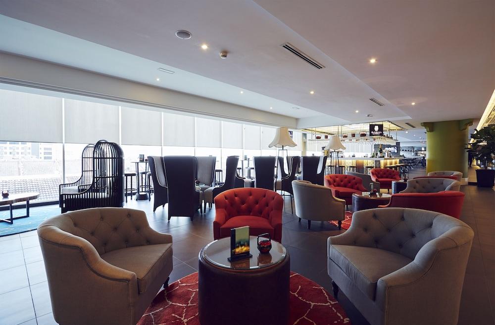 Estadia Hotel - Lobby Lounge