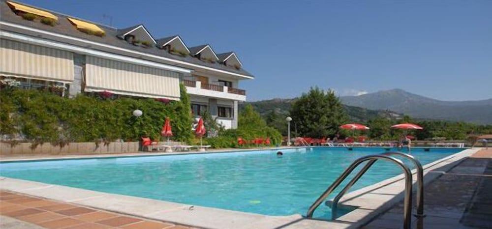 Rural Hotel Las Gacelas - Outdoor Pool