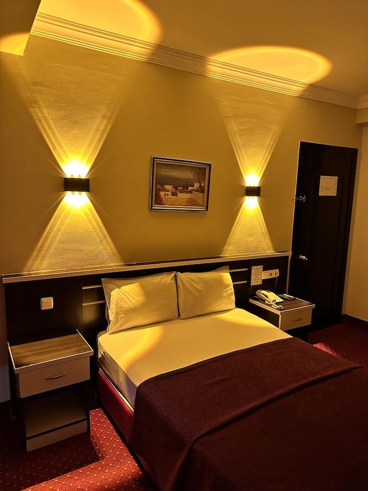 Mina 1 Hotel - Room