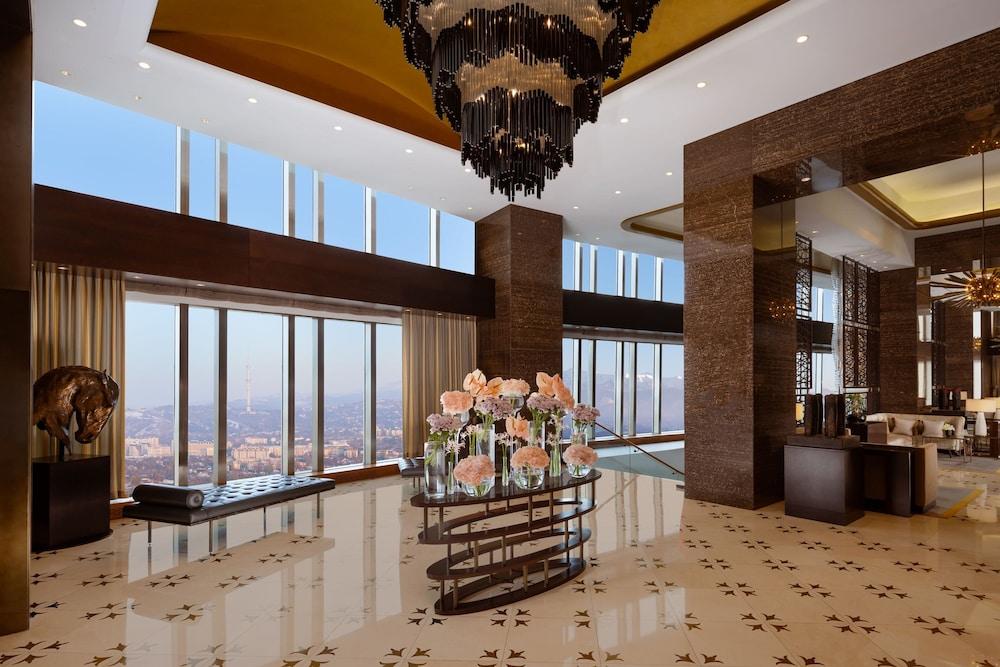 The Ritz-Carlton, Almaty - Lobby Lounge
