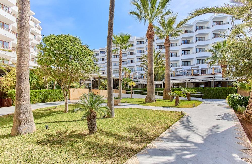Leonardo Royal Ibiza Santa Eulalia - Property Grounds