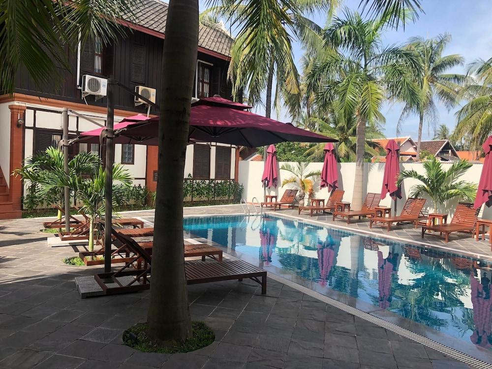 Villa Mahasok Hotel - Outdoor Pool