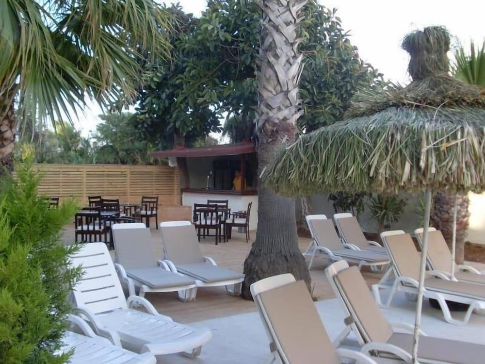 Makri Beach Hotel - Pool