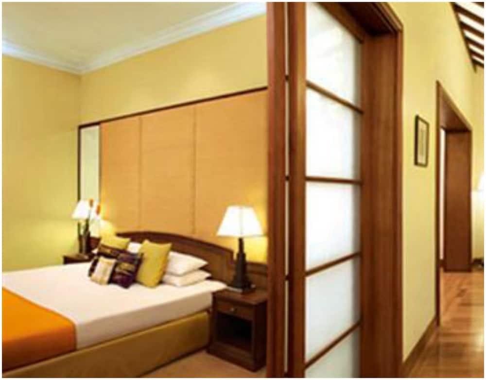 Taj Malabar Resort & Spa, Cochin - Room