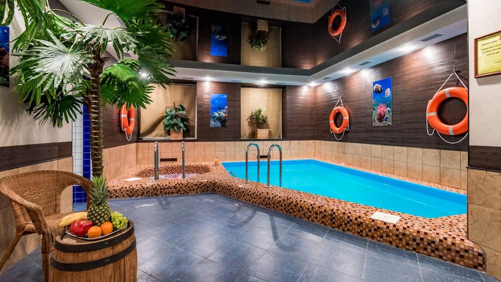 Marins Park Hotel Rostov - Indoor Pool