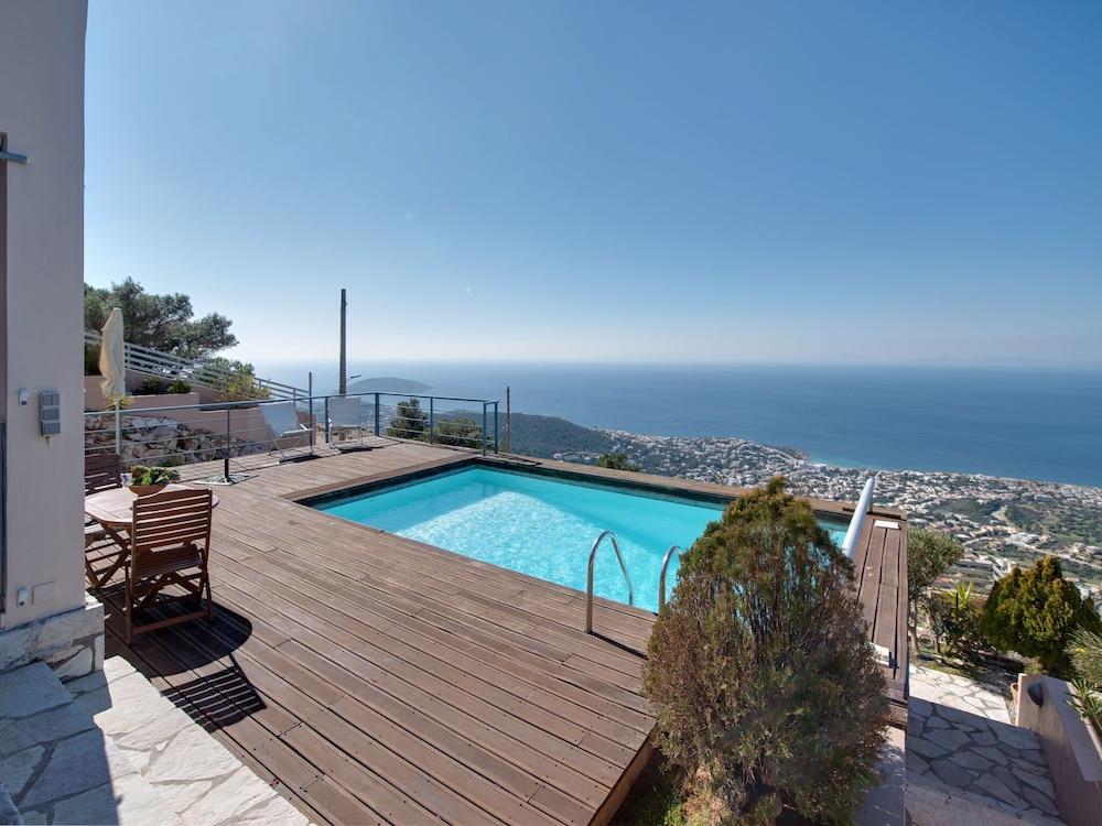 Alluring Villa in Saronida With Swimming Pool and Sea View - Featured Image