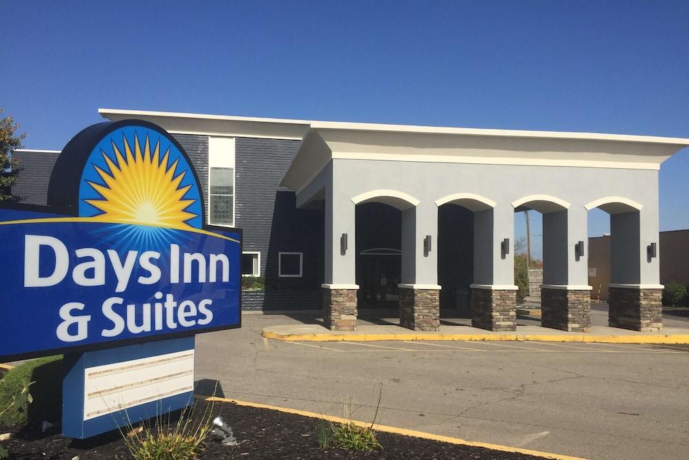 Days Inn & Suites by Wyndham Cincinnati North - Featured Image