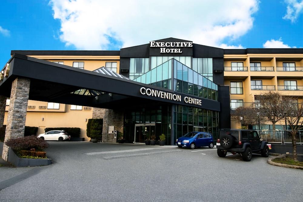Executive Suites Hotel Metro Vancouver - Featured Image