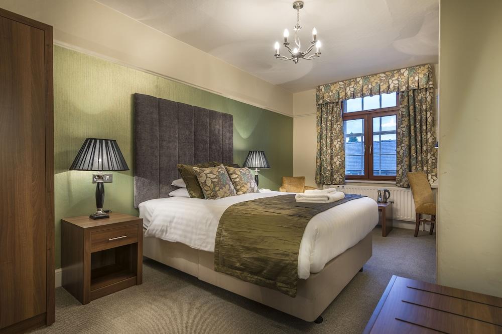 The Royal Oak Hotel, Welshpool, Mid Wales - Room