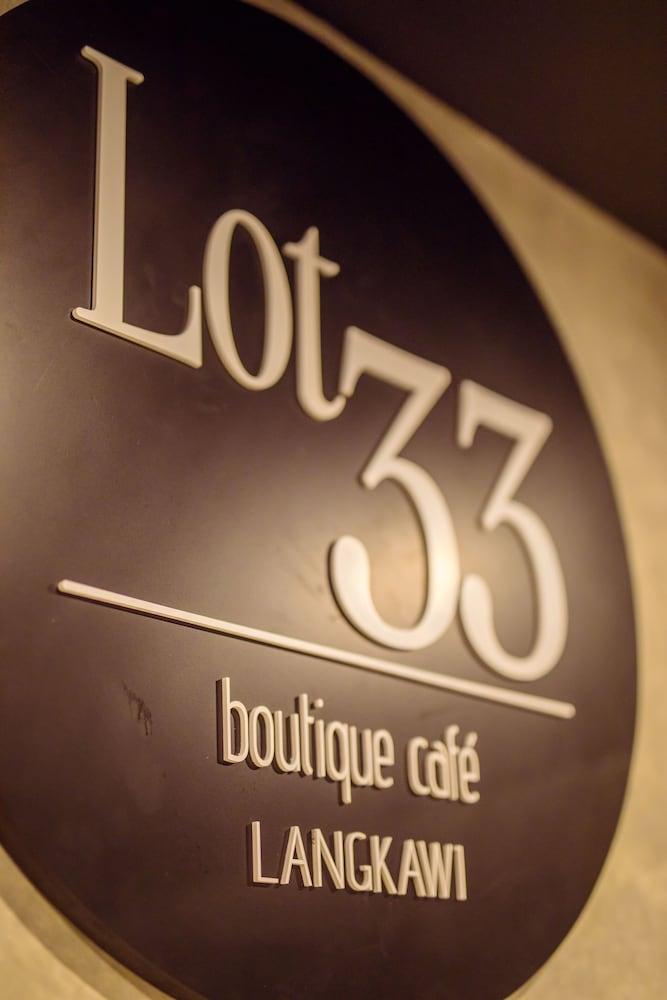 Lot 33 Boutique Hotel - Interior