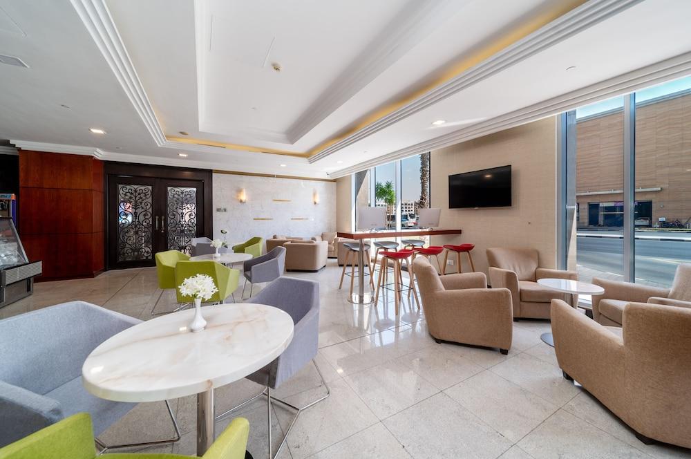 Star Metro Deira Hotel Apartments - Lobby Sitting Area