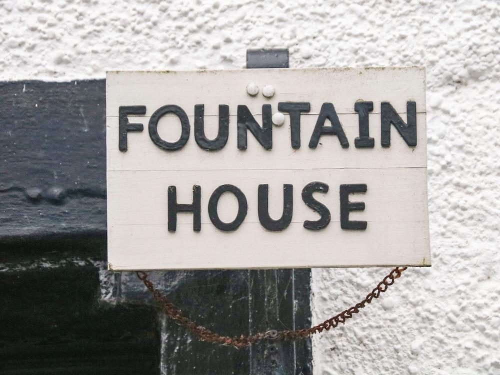 Fountain House - Exterior