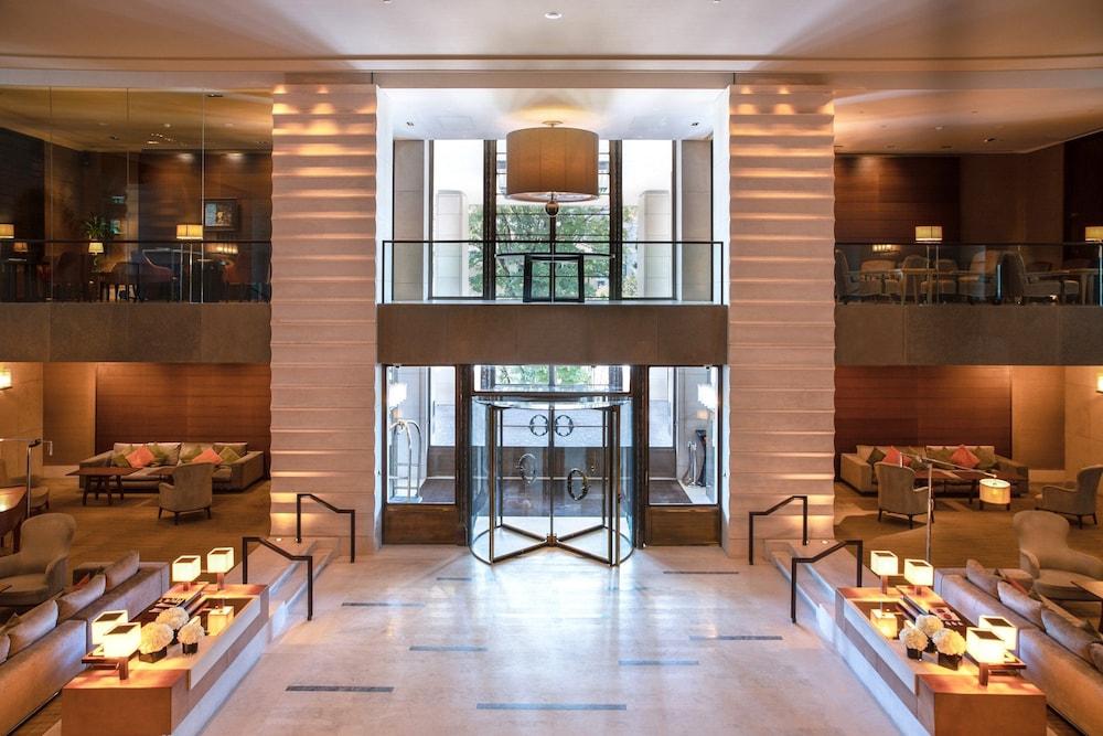 InterContinental Geneve, an IHG Hotel - Interior Entrance