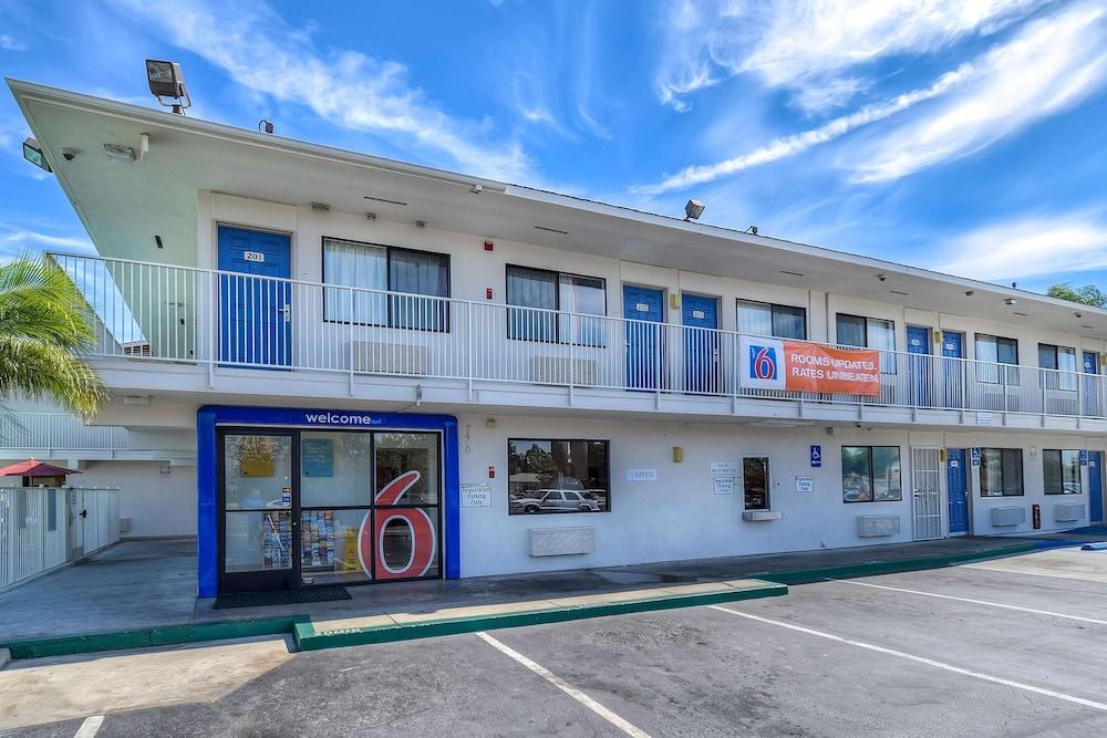 Motel 6 Stanton, CA - Featured Image