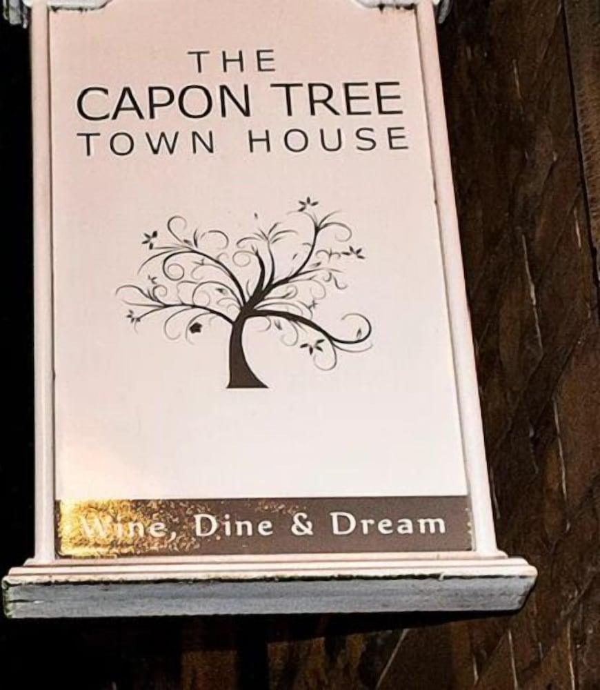 The Capon Tree Town House - Exterior detail