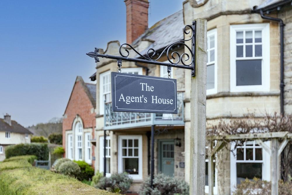 The Agent's House Bed and Breakfast - Featured Image